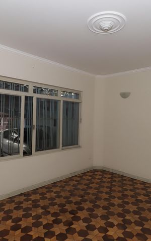 Casa à venda com 293m², 8 quartos e 4 vagasSala