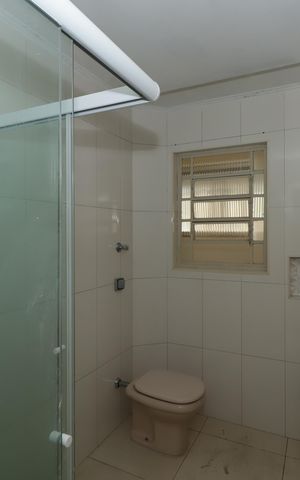 Casa à venda com 293m², 8 quartos e 4 vagasBanheiro