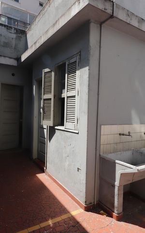Casa à venda com 293m², 8 quartos e 4 vagasÁrea externa