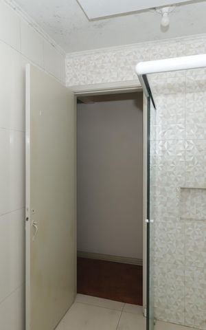 Casa à venda com 293m², 8 quartos e 4 vagasBanheiro