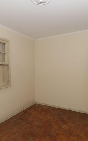 Casa à venda com 293m², 8 quartos e 4 vagasQuarto 2
