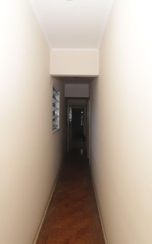 Casa à venda com 293m², 8 quartos e 4 vagasCorredor