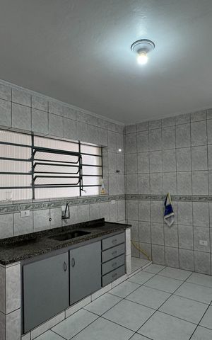 Casa à venda com 215m², 3 quartos e 1 vaga Casa à venda com 215m², 3 quartos e 1 vagaCozinha