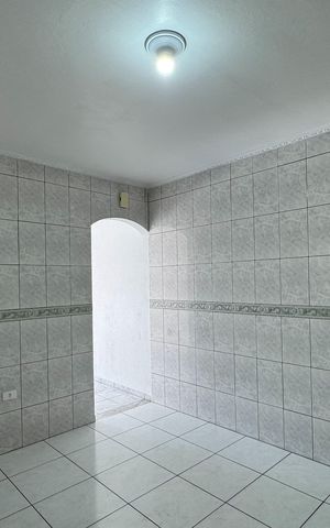 Casa à venda com 215m², 3 quartos e 1 vaga Casa à venda com 215m², 3 quartos e 1 vagaCozinha