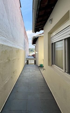 Casa à venda com 215m², 3 quartos e 1 vaga Casa à venda com 215m², 3 quartos e 1 vagaQuintal