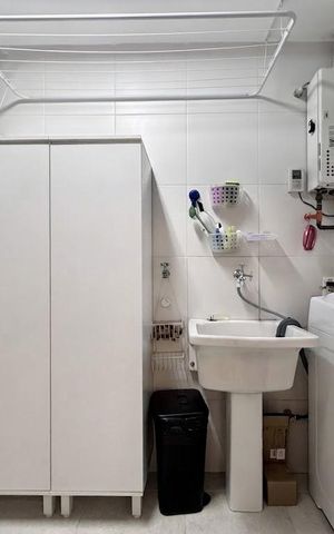 Apartamento à venda com 178m², 4 quartos e 3 vagas Apartamento à venda com 178m², 4 quartos e 3 vagasÁrea de Serviço