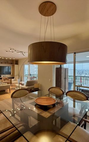 Apartamento à venda com 178m², 4 quartos e 3 vagas Apartamento à venda com 178m², 4 quartos e 3 vagasSala