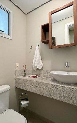 Apartamento à venda com 178m², 4 quartos e 3 vagas Apartamento à venda com 178m², 4 quartos e 3 vagasLavabo