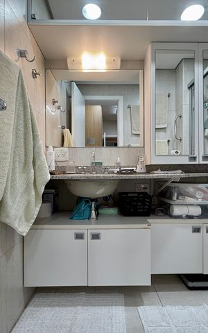 Apartamento à venda com 178m², 4 quartos e 3 vagas Apartamento à venda com 178m², 4 quartos e 3 vagasBanheiro Suíte 3