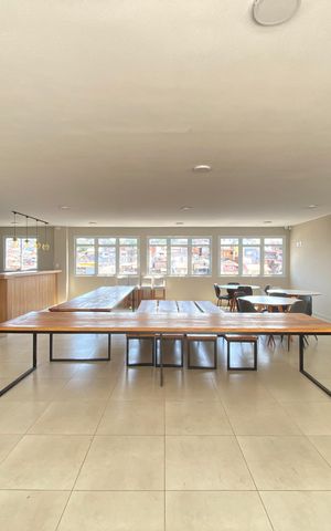 Apartamento para alugar com 41m², 2 quartos e 1 vaga Apartamento para alugar com 41m², 2 quartos e 1 vagaÁrea comum - Salão de festas