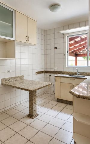 Casa de condomínio para alugar com 151m², 3 quartos e 4 vagas Casa de condomínio para alugar com 151m², 3 quartos e 4 vagasCozinha