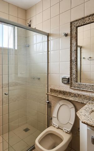 Casa de condomínio para alugar com 151m², 3 quartos e 4 vagas Casa de condomínio para alugar com 151m², 3 quartos e 4 vagasBanheiro social