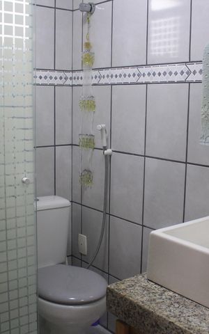 Apartamento à venda com 76m², 2 quartos e 2 vagasBanheiro da Suíte