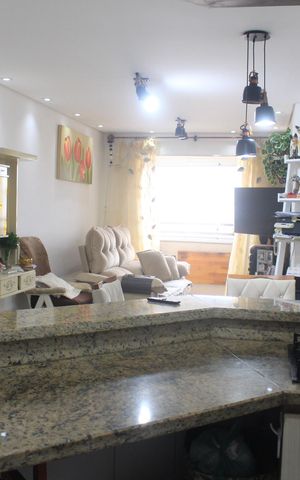 Apartamento à venda com 76m², 2 quartos e 2 vagasCozinha