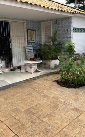 Casa à venda com 135m², 2 quartos e sem vaga