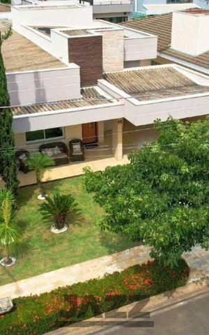 Casa de condomínio à venda com 280m², 3 quartos e 4 vagas