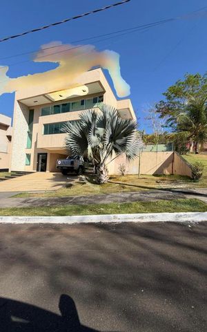 Casa à venda com 361m², 4 quartos e sem vaga