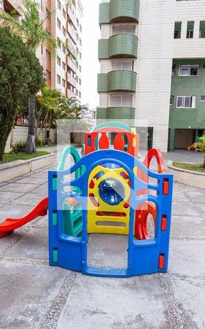 Apartamento para alugar com 213m², 3 quartos e 2 vagasÁrea comum - Playground