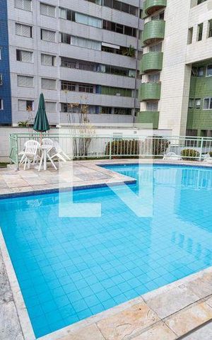Apartamento para alugar com 213m², 3 quartos e 2 vagasÁrea comum - Piscina