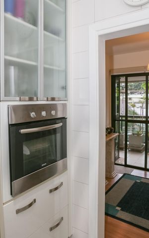 Apartamento à venda com 151m², 3 quartos e 3 vagas Apartamento à venda com 151m², 3 quartos e 3 vagasCozinha e Área de Serviço