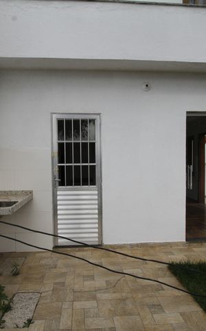 Casa de condomínio à venda com 125m², 2 quartos e 1 vagaÁrea de Serviço