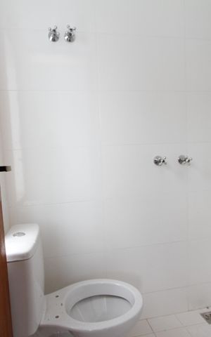 Casa de condomínio à venda com 125m², 2 quartos e 1 vagaBanheiro da Suíte