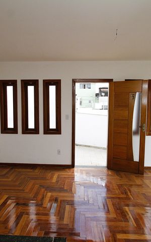 Casa de condomínio à venda com 125m², 2 quartos e 1 vagaSala