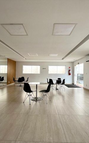 Apartamento à venda com 43m², 2 quartos e 1 vaga Apartamento à venda com 43m², 2 quartos e 1 vagaÁrea comum - Salão de festas