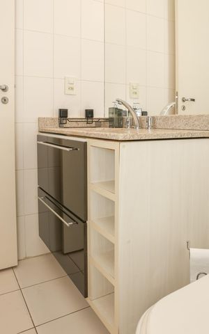 Apartamento à venda com 72m², 2 quartos e 1 vaga Apartamento à venda com 72m², 2 quartos e 1 vagaBanheiro da Suíte