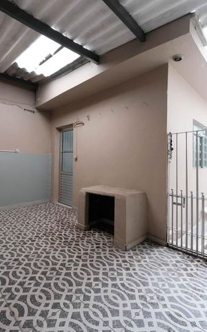 Casa para alugar com 65m², 2 quartos e sem vagaÁrea de Serviço