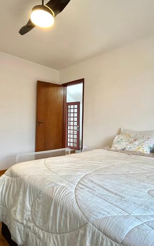 Casa à venda com 256m², 4 quartos e 2 vagas Casa à venda com 256m², 4 quartos e 2 vagasQuarto 1
