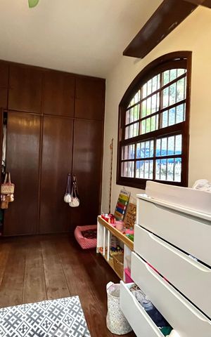 Casa à venda com 256m², 4 quartos e 2 vagas Casa à venda com 256m², 4 quartos e 2 vagasQuarto 2