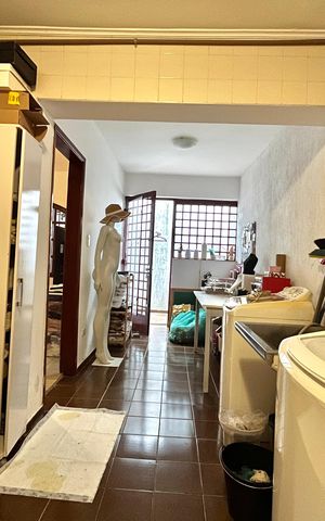 Casa à venda com 256m², 4 quartos e 2 vagas Casa à venda com 256m², 4 quartos e 2 vagasÁrea de Serviço