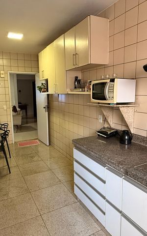 Apartamento à venda com 160m², 4 quartos e 2 vagasCozinha
