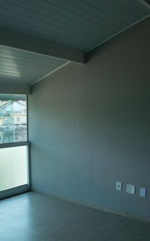 Casa de condomínio à venda com 128m², 3 quartos e 2 vagas Casa de condomínio à venda com 128m², 3 quartos e 2 vagasSacada fechada