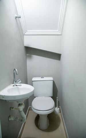 Casa de condomínio à venda com 128m², 3 quartos e 2 vagas Casa de condomínio à venda com 128m², 3 quartos e 2 vagasLavabo principal