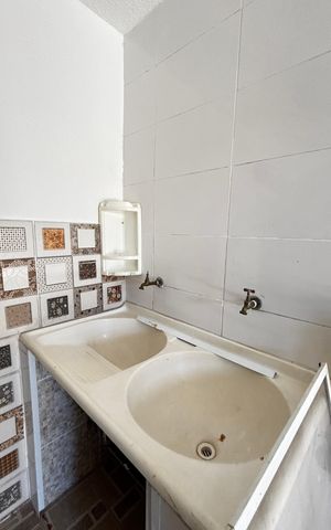 Casa para alugar com 70m², 2 quartos e 1 vaga Casa para alugar com 70m², 2 quartos e 1 vagaÁrea de Serviço