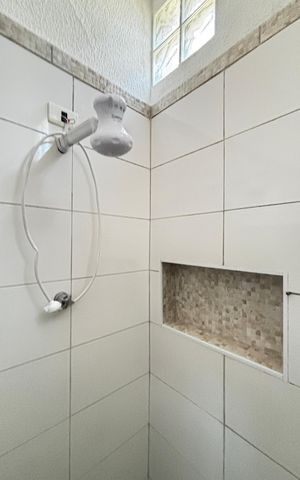 Casa para alugar com 70m², 2 quartos e 1 vaga Casa para alugar com 70m², 2 quartos e 1 vagaBanheiro
