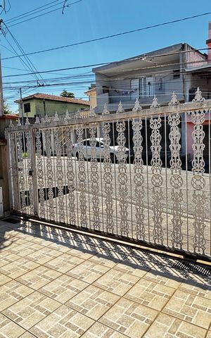 Casa para alugar com 70m², 2 quartos e 1 vaga Casa para alugar com 70m², 2 quartos e 1 vagaGaragem