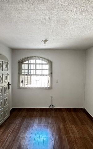 Casa para alugar com 70m², 2 quartos e 1 vaga Casa para alugar com 70m², 2 quartos e 1 vagaQuarto 2