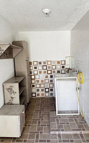 Casa para alugar com 70m², 2 quartos e 1 vaga Casa para alugar com 70m², 2 quartos e 1 vagaÁrea de Serviço