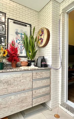 Apartamento à venda com 56m², 2 quartos e 2 vagas Apartamento à venda com 56m², 2 quartos e 2 vagasVaranda