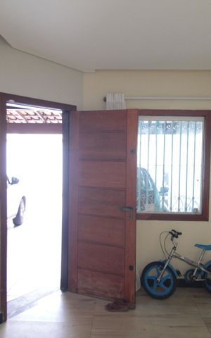 Casa à venda com 140m², 3 quartos e 4 vagasSala