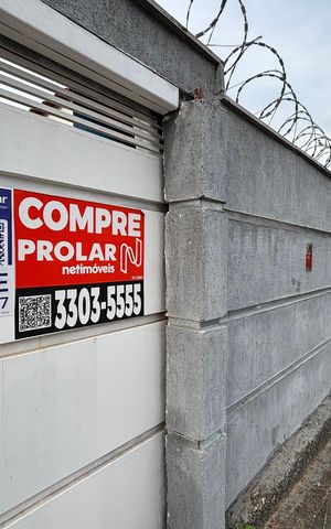Casa à venda com 140m², 3 quartos e 4 vagas Casa à venda com 140m², 3 quartos e 4 vagasPlaquinha Instalada