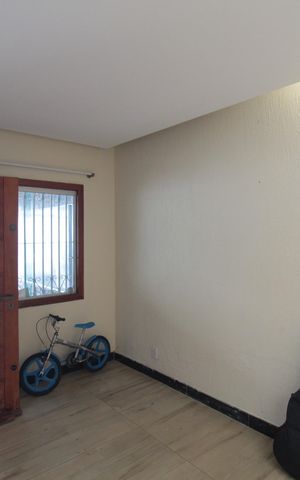 Casa à venda com 140m², 3 quartos e 4 vagasSala