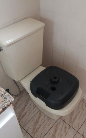 Casa à venda com 140m², 3 quartos e 4 vagasBanheiro da Suite 2