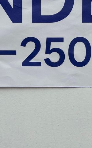 Casa à venda com 140m², 3 quartos e 4 vagas Casa à venda com 140m², 3 quartos e 4 vagasPlaquinha Instalada