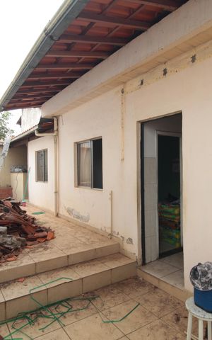 Casa à venda com 140m², 3 quartos e 4 vagasQuintal