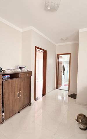 Casa à venda com 202m², 3 quartos e 3 vagasSala do andar superior