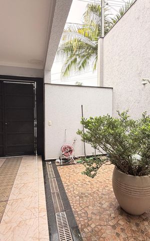 Casa à venda com 202m², 3 quartos e 3 vagasGaragem